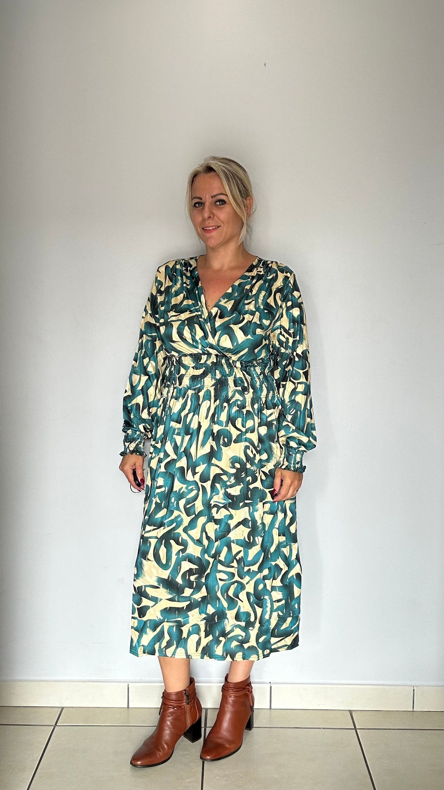 Robe magique mi longue (437 9)