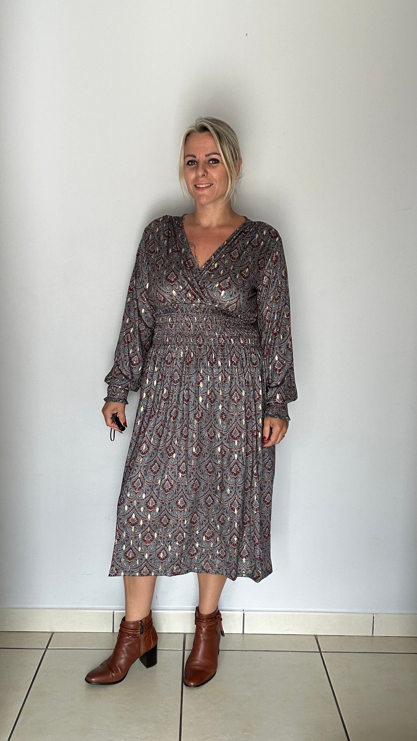 Robe magique mi longue (437 M)