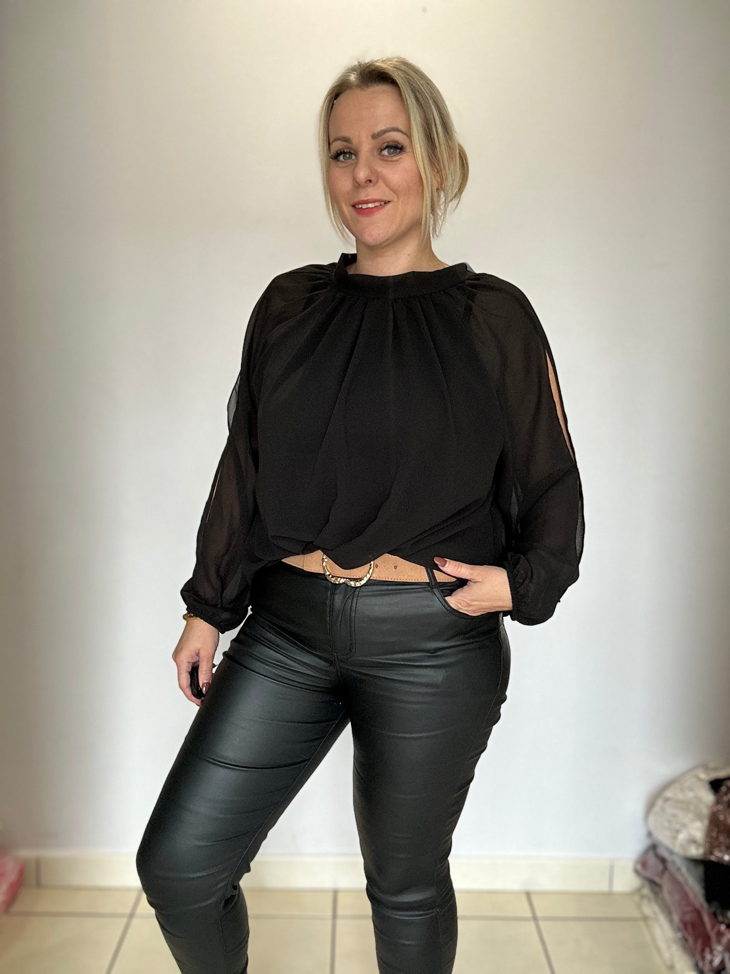 ✨ Une blouse noir canon ! 😍