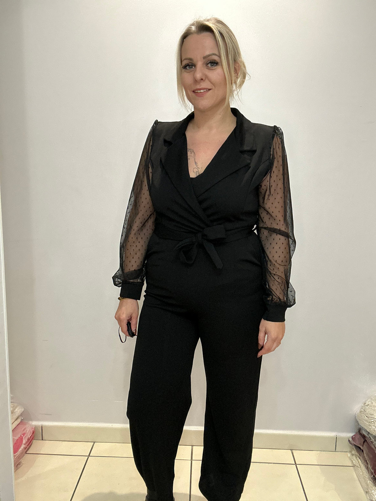 ✨ Combinaison élégante à manches transparentes ✨