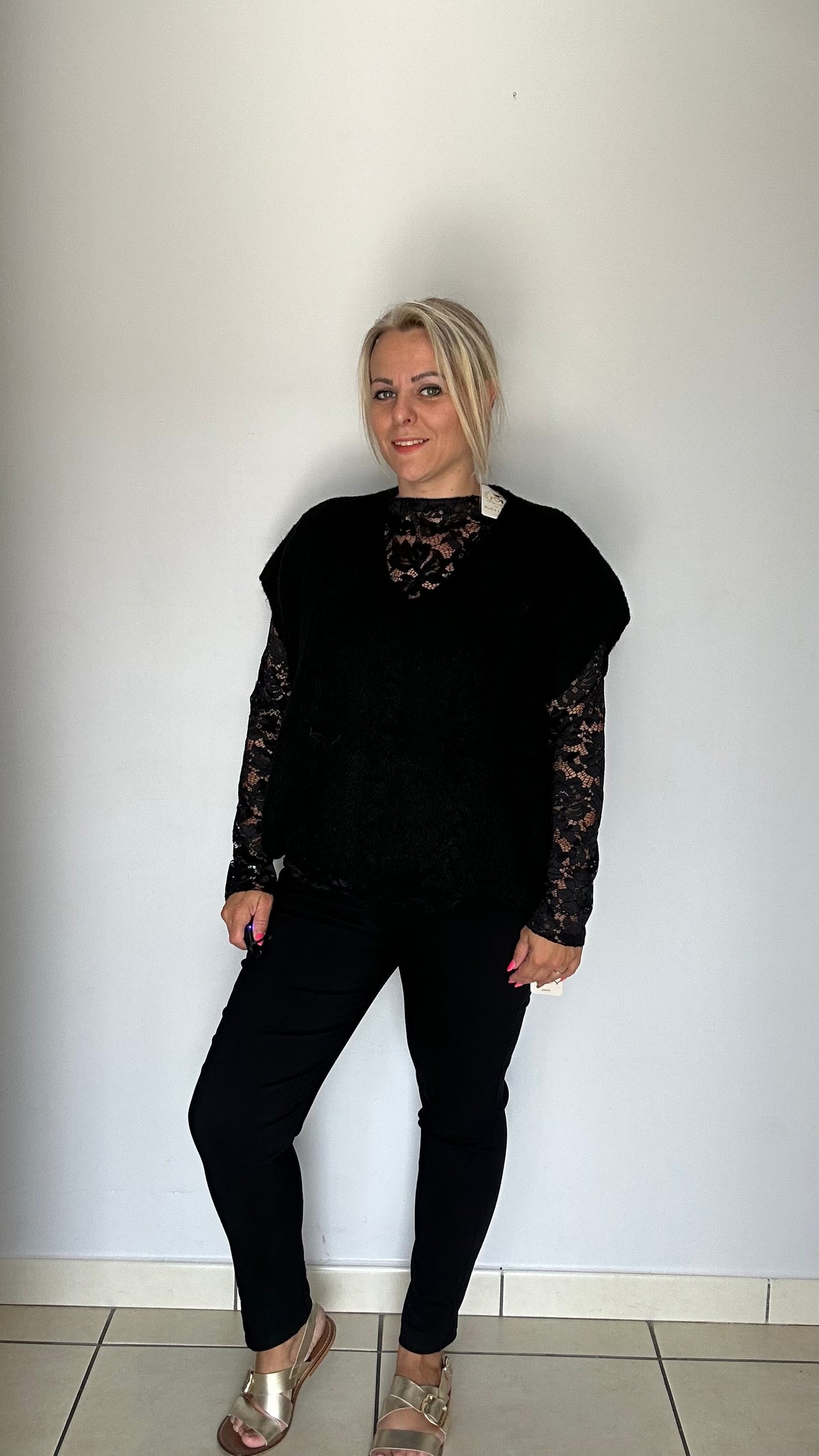 Pull sans manches en maille torsadée 🤍