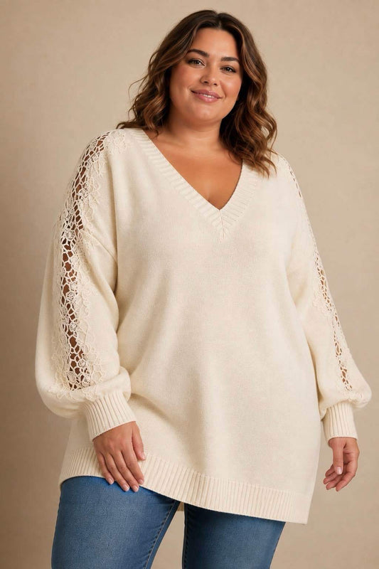 Pull en maille douce avec dentelle brodée ✨