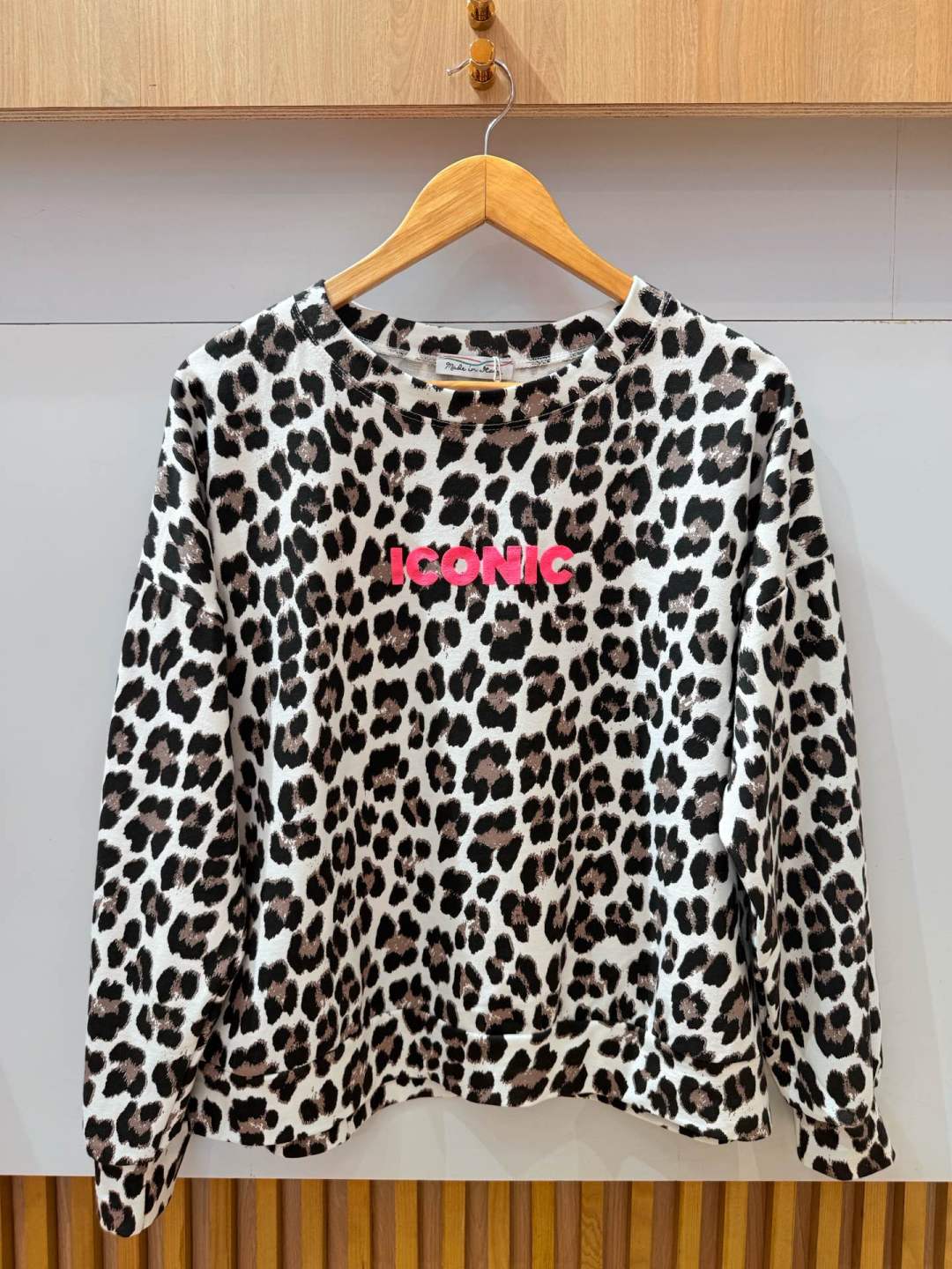 Pull léopard iconique