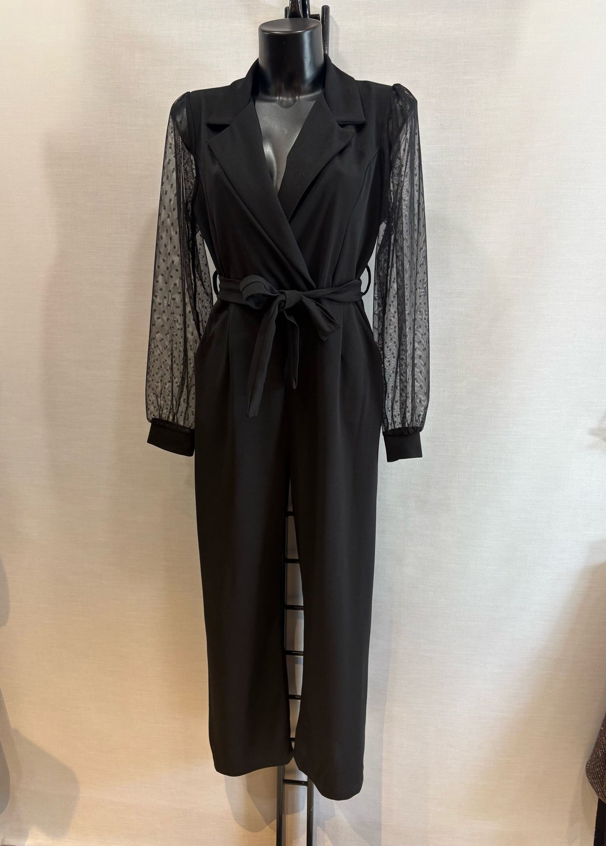 ✨ Combinaison élégante à manches transparentes ✨