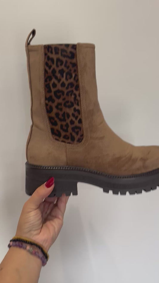Bottines taupe avec touche léopard 🐆