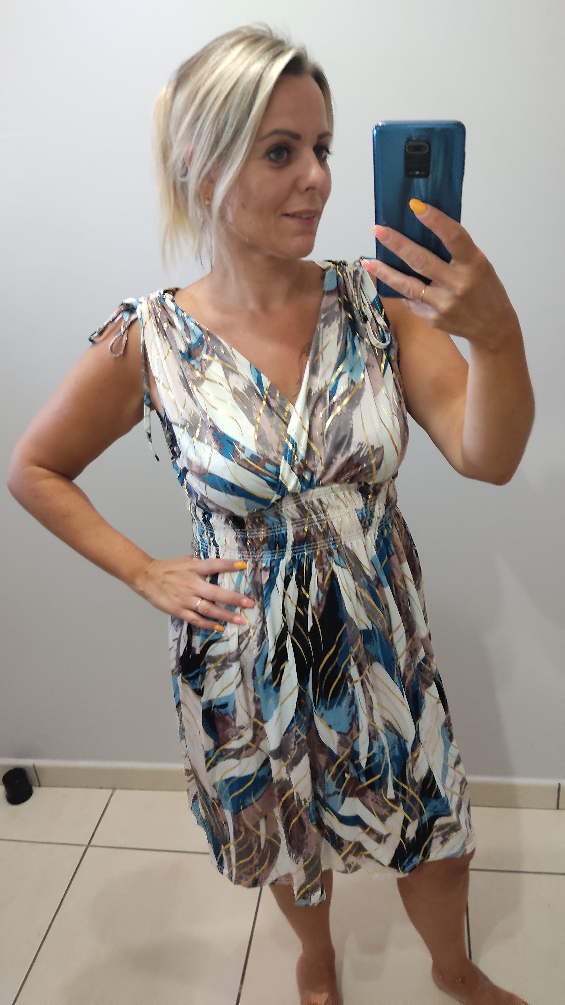 Robe magique courte