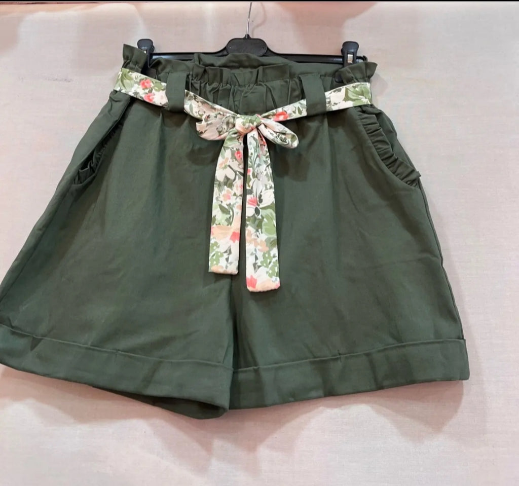 Short kaki grande taille