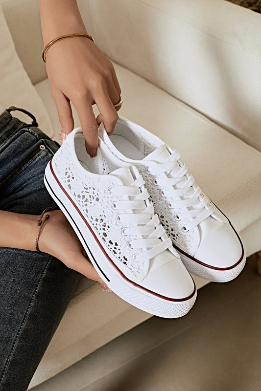 Baskets blanches
